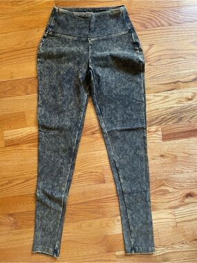 Zenana Outfitters Charcoal Acid-Wash High Rise Leggings